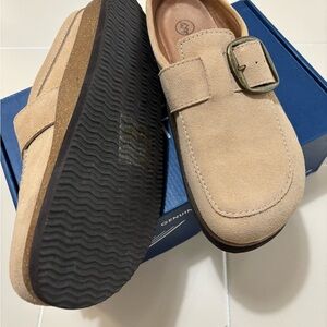 White Mountain Clogs